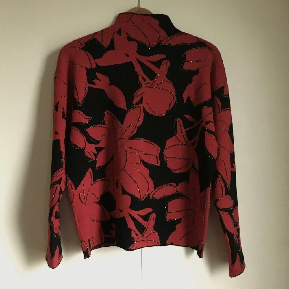 Tahari Red & Black Floral Rayon Blend Mockneck Sweater Medium - Picture 2 of 13